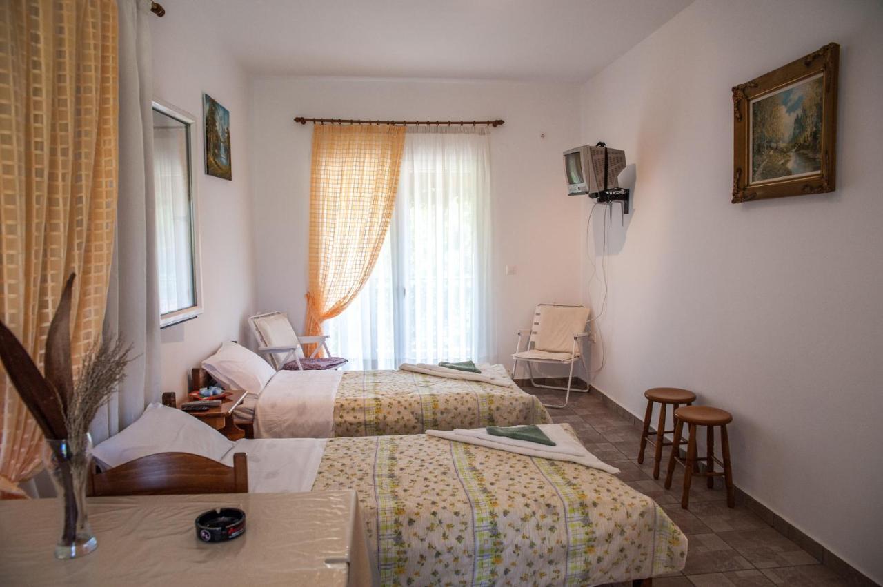 Thimios Rooms Keramiaí Esterno foto