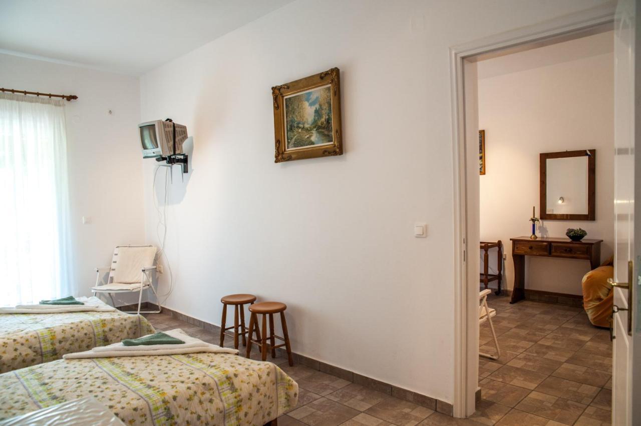 Thimios Rooms Keramiaí Esterno foto